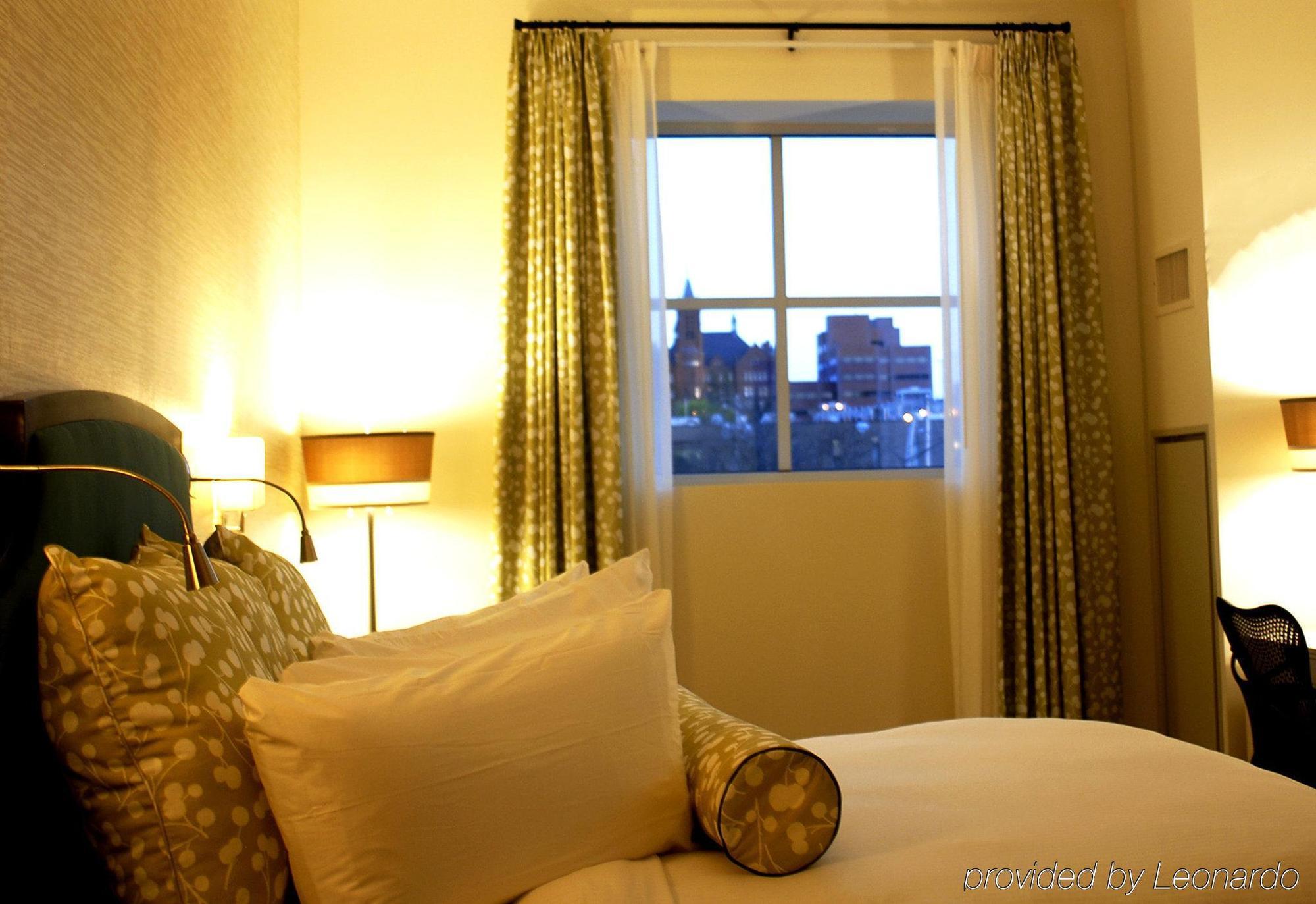 Hotel Skyler Syracuse, Tapestry Collection By Hilton Room photo